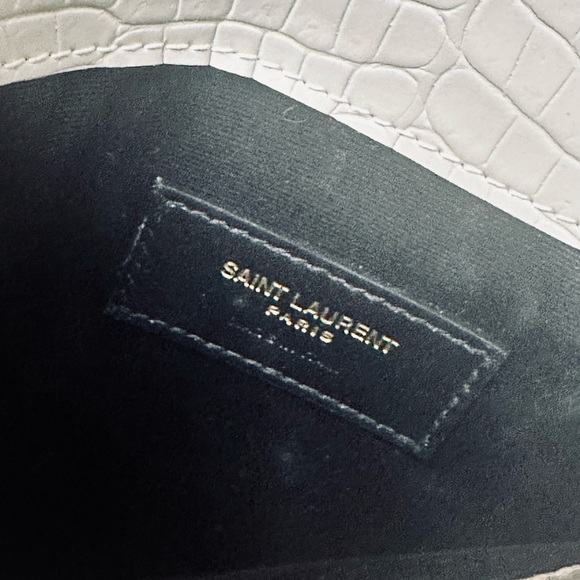 UPTOWN POUCH IN CROCODILE EMBOSSED SHINY LEATHER - Picture 5 of 6